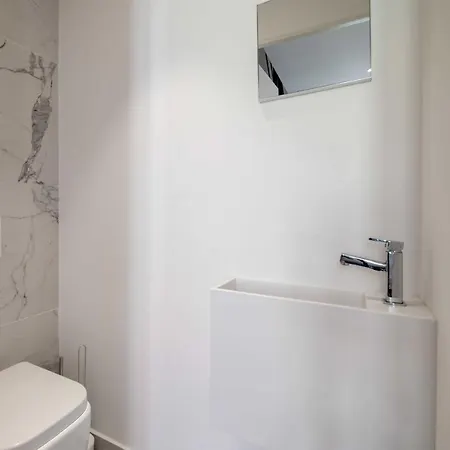 Charming For 4 People - Forville Market
